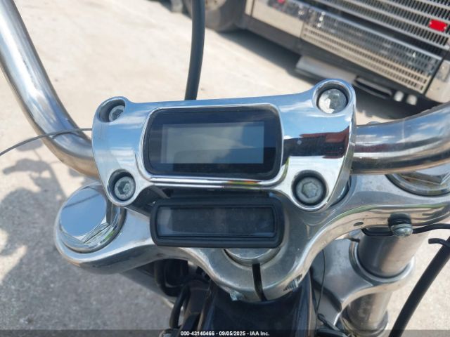 2023 HARLEY-DAVIDSON FXST 1HD1BVJ17PB067792 Photo 6