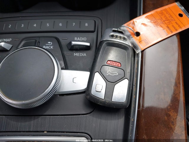 2019 AUDI A4 WAUENAF46KA005379 Photo 10