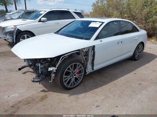 2019 AUDI A4 WAUENAF46KA005379 Photo 1
