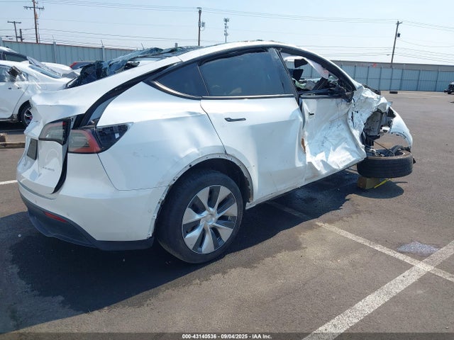 2022 TESLA MODEL Y 7SAYGDEE8NF459833 Photo 3