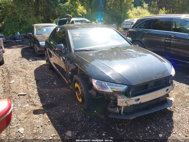 2017 AUDI A4 WAUANAF44HN055326 Photo 0
