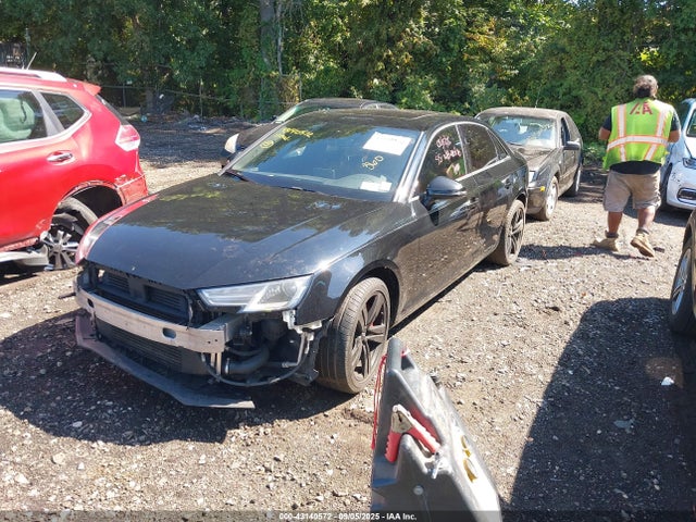2017 AUDI A4 WAUANAF44HN055326 Photo 1
