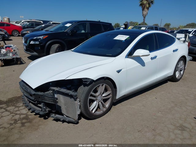2015 TESLA MODEL S 5YJSA1E2XFF110876 Photo 1