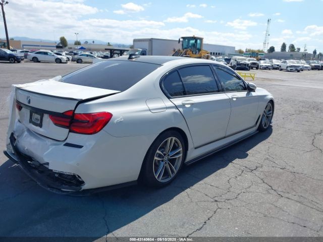 2018 BMW 740E WBA7J2C59JB246241 Photo 3