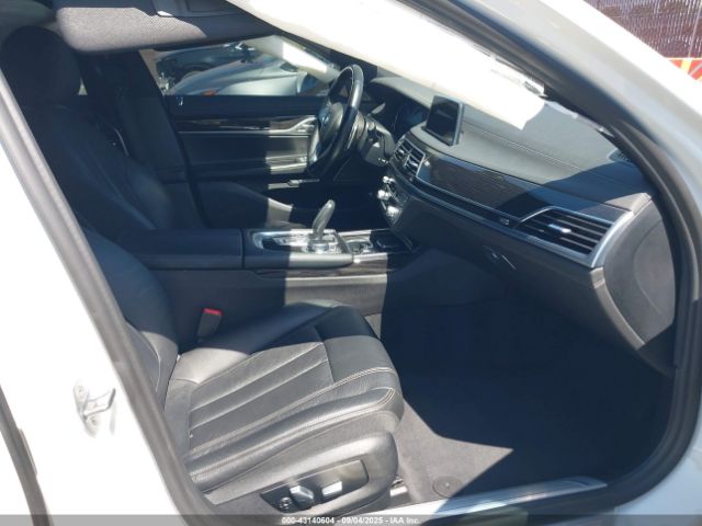 2018 BMW 740E WBA7J2C59JB246241 Photo 4