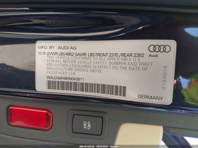 2017 AUDI A4 WAULNAF48HN043611 Photo 8