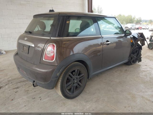 2011 MINI COOPER WMWSU3C55BT184162 Photo 3