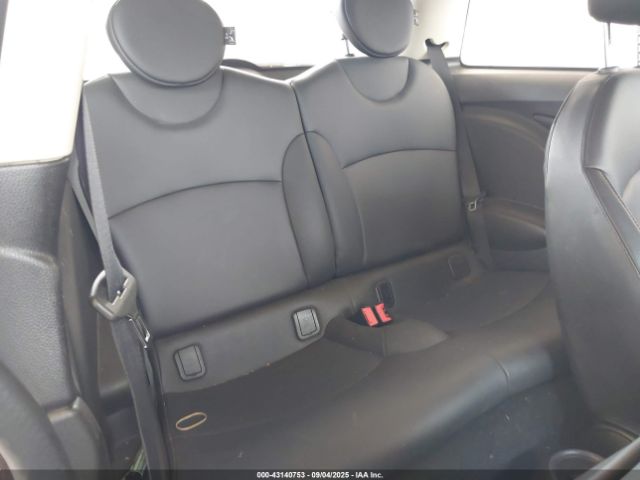 2011 MINI COOPER WMWSU3C55BT184162 Photo 7