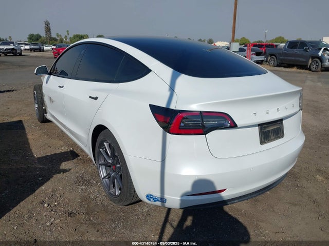 2021 TESLA MODEL 3 5YJ3E1EA8MF006478 Photo 2