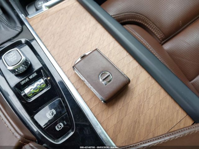 2018 VOLVO XC90 YV4A22PL2J1376038 Photo 10