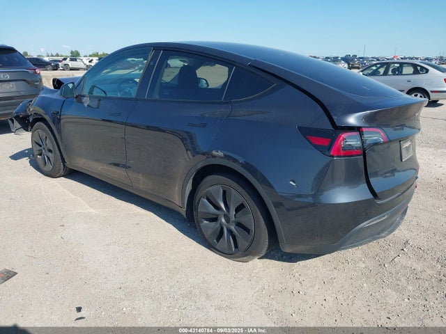 2024 TESLA MODEL Y 7SAYGDED5RF101473 Photo 2