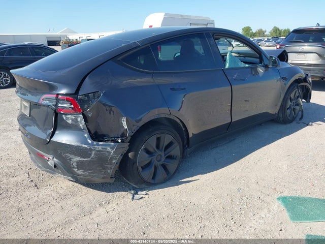 2024 TESLA MODEL Y 7SAYGDED5RF101473 Photo 3