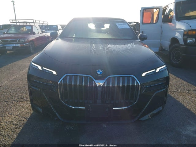BMW 740I 2024 WBA33EH04RCS09403 Image 13