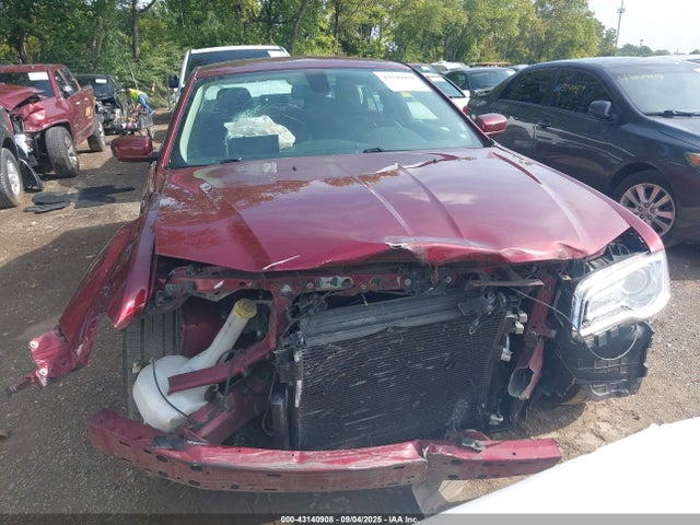 43140908 :رقم المزاد ، 2C3CCAAG5KH639354 vin ، 2019 Chrysler 300 Touring مزاد بيع