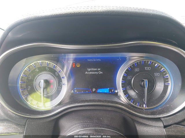 2019 CHRYSLER 300 2C3CCAAG5KH639354 Photo 6