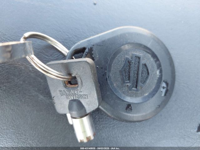 2014 HARLEY-DAVIDSON FLHTCU 1HD1FCM14EB659569 Photo 10
