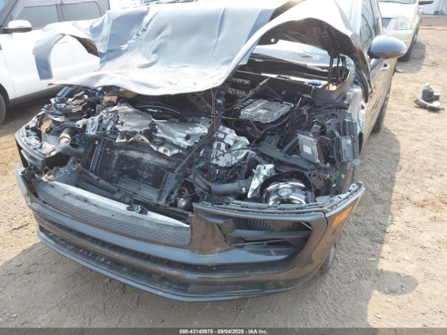 2024 PORSCHE MACAN WP1AG2A57RLB35797 Photo 5