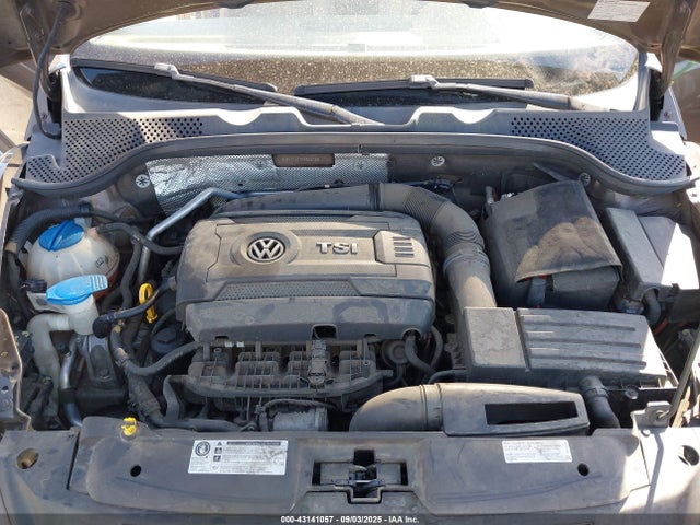 3VW517AT1FM802189 Volkswagen Beetle