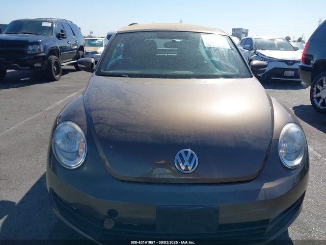 3VW517AT1FM802189 Volkswagen Beetle