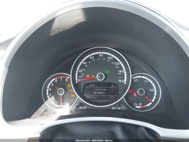 3VW517AT1FM802189 Volkswagen Beetle