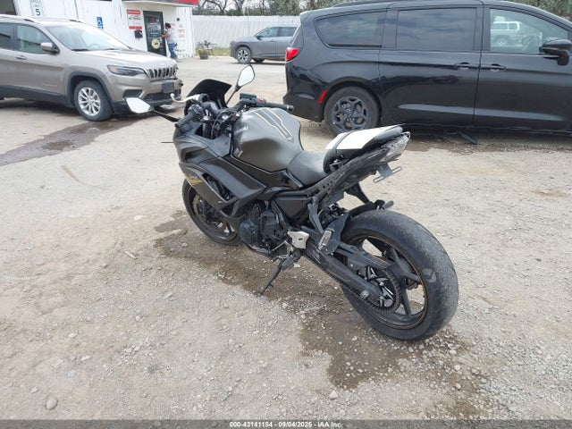 2023 KAWASAKI EX650 ML5EXER15PDA87341 Photo 2