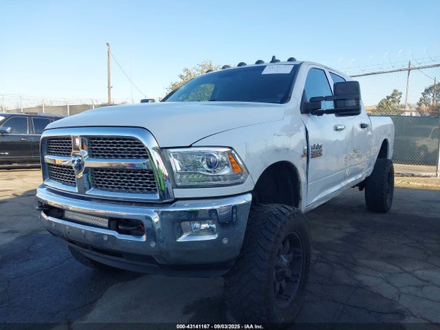 RAM 2016 2016 3C6UR5NL5GG102317 Image 2