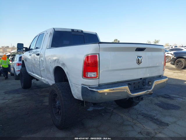 RAM 2016 2016 3C6UR5NL5GG102317 Image 3