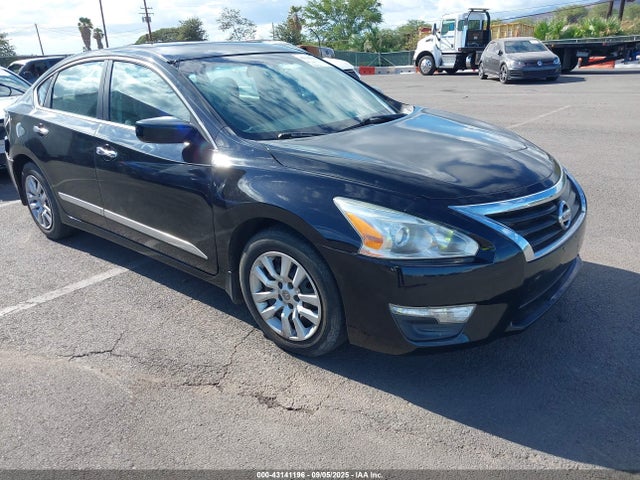 Nissan Altima 2.5 S 2015 1N4AL3AP4FC134032 главное изображение