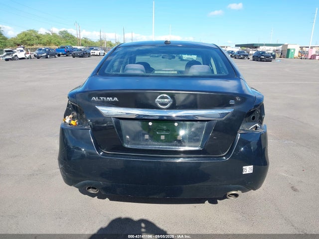 Nissan Altima 2.5 S 2015 1N4AL3AP4FC134032 Image 17