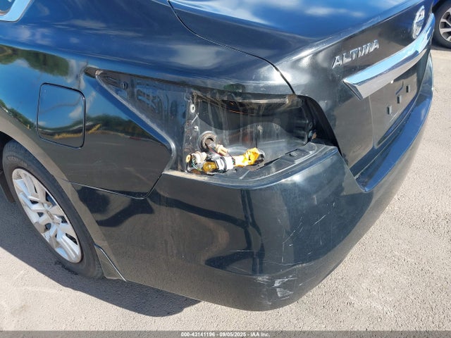 Nissan Altima 2.5 S 2015 1N4AL3AP4FC134032 Image 19