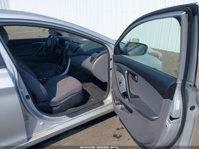 KMHDH4AE6EU058198 Hyundai ELANTRA SE