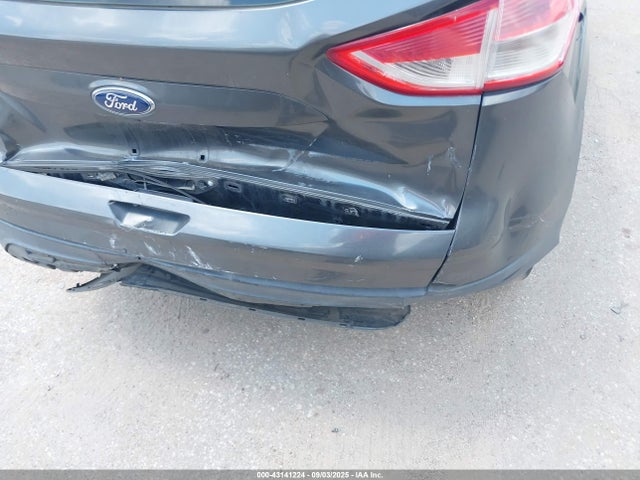 Ford Escape 2015 1FMCU0F71FUC39852 Image 13