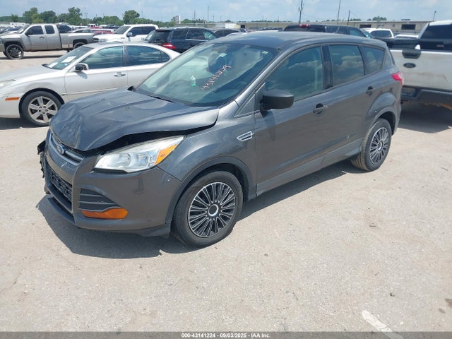 Ford Escape 2015 1FMCU0F71FUC39852 Image 2
