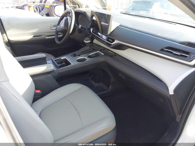 5TDJRKEC2SS235430 Toyota a25a-fxs