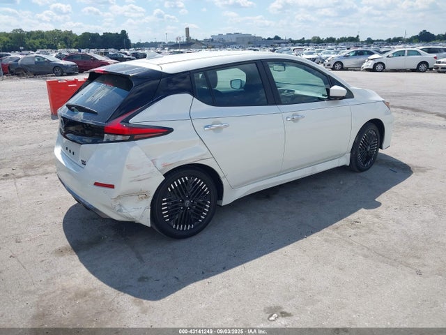 2023 NISSAN LEAF 1N4CZ1CV9PC563403 Photo 3