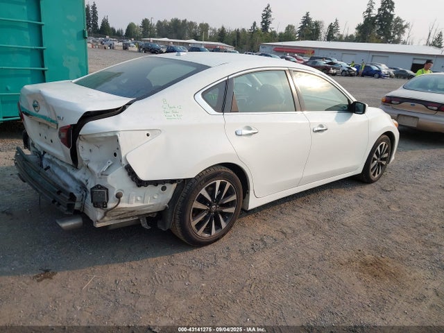 1N4AL3AP6JC258702 Nissan 2018