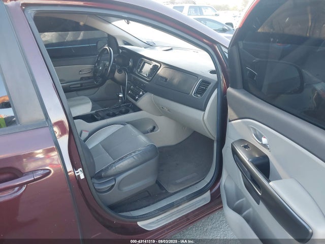 KNDMB5C1XH6246706 KIA Sedona