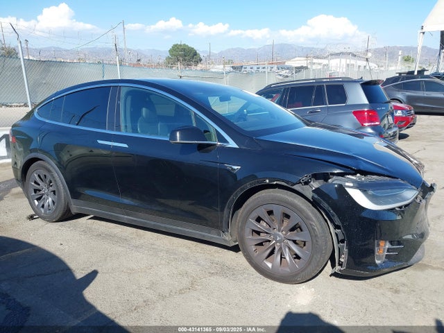 5YJXCDE24HF056768 Tesla MODEL X