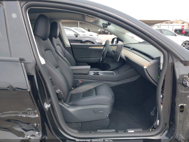 2023 TESLA MODEL Y 7SAYGDEF4PF831065 Photo 4