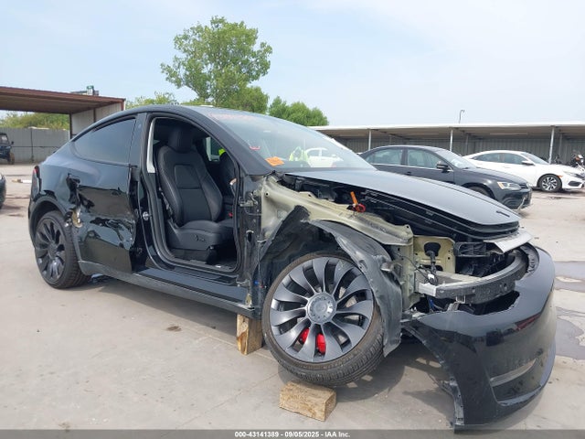 2023 TESLA MODEL Y 7SAYGDEF4PF831065 Photo 5