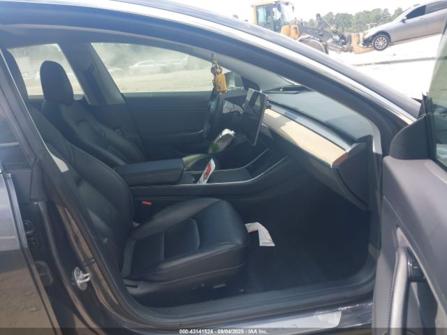 2018 TESLA MODEL 3 5YJ3E1EB7JF086795 Photo 4