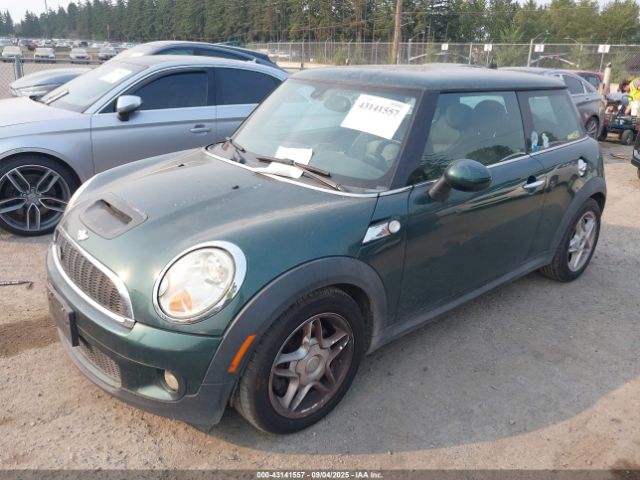 2007 MINI COOPER S WMWMF735X7TL92572 Photo 1