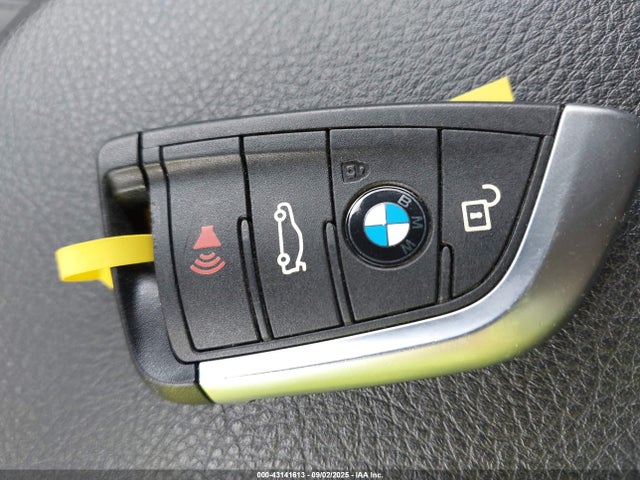 WBXHT3C31J5K31482 BMW X1