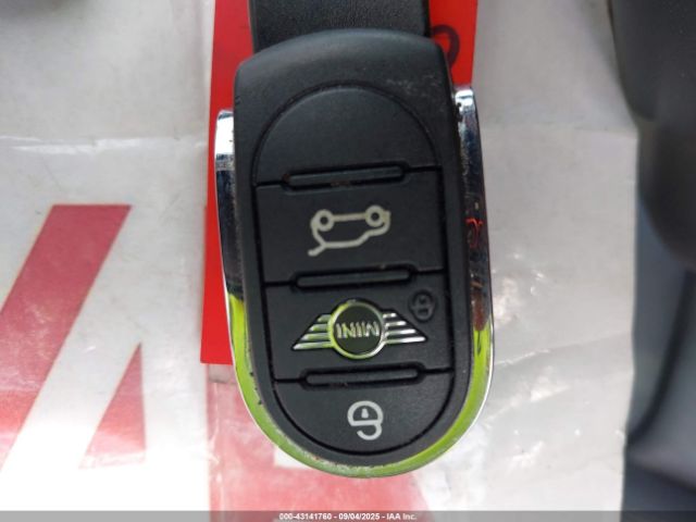 2022 MINI CLUBMAN WMWLV7C09N2R13688 Photo 10