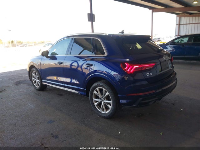 2021 AUDI Q3 WA1EECF33M1131217 Photo 2