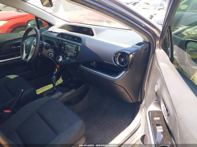JTDKDTB3XG1129762 Toyota 1nz-fxe+1lm