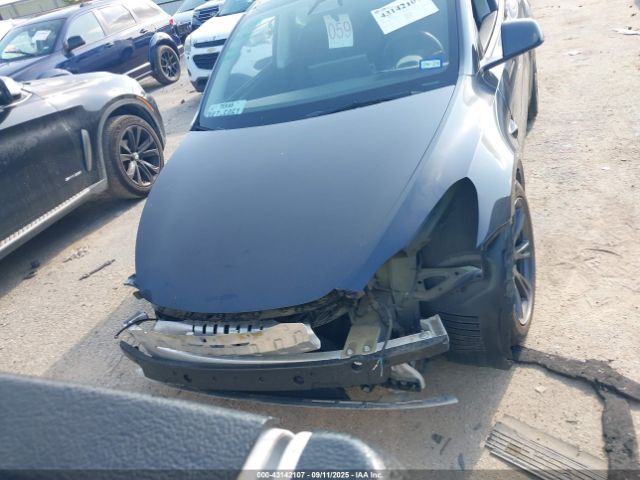 2024 TESLA MODEL Y 7SAYGAEE9RF101399 Photo 9