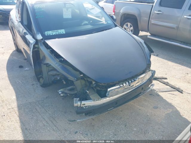 2024 TESLA MODEL Y 7SAYGAEE9RF101399 Photo 5