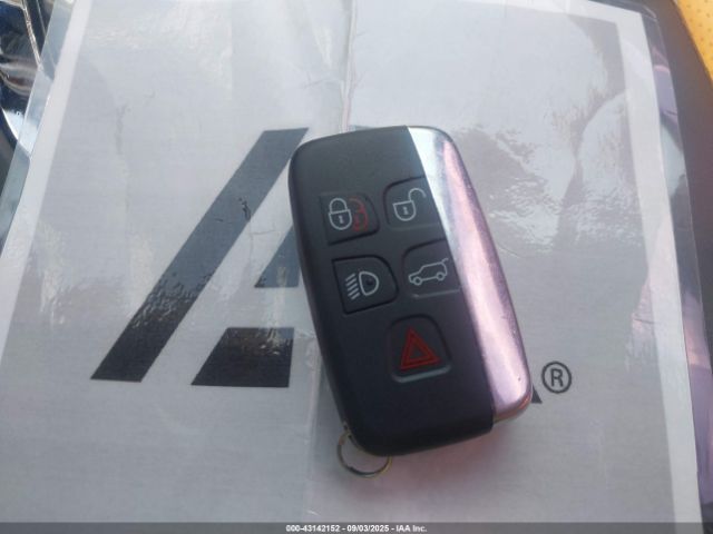 2015 JAGUAR XJ SAJWA2GZ3F8V90231 Photo 10