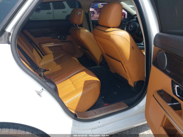 2015 JAGUAR XJ SAJWA2GZ3F8V90231 Photo 7